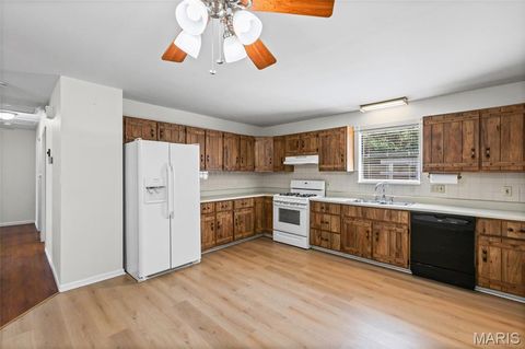 Tiny photo for 1846 Brandywine Place, Imperial, MO 63052 (MLS # 26012094)