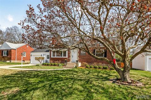 Tiny photo for 1218 Culverhill Drive, Webster Groves, MO 63119 (MLS # 26018215)