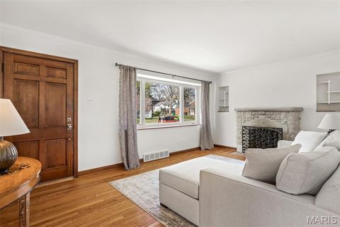 Tiny photo for 1218 Culverhill Drive, Webster Groves, MO 63119 (MLS # 26018215)