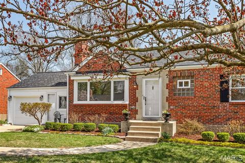 Tiny photo for 1218 Culverhill Drive, Webster Groves, MO 63119 (MLS # 26018215)