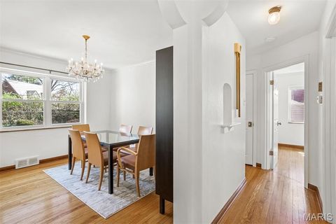 Tiny photo for 1218 Culverhill Drive, Webster Groves, MO 63119 (MLS # 26018215)