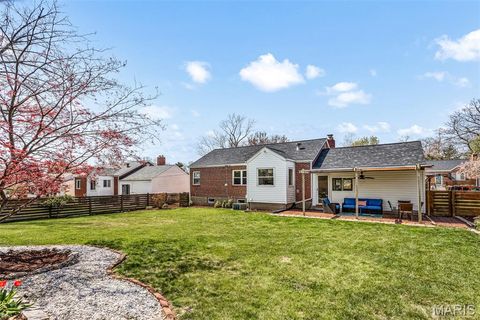 Tiny photo for 1218 Culverhill Drive, Webster Groves, MO 63119 (MLS # 26018215)