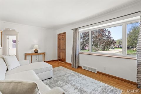 Tiny photo for 1218 Culverhill Drive, Webster Groves, MO 63119 (MLS # 26018215)