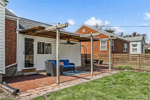 Tiny photo for 1218 Culverhill Drive, Webster Groves, MO 63119 (MLS # 26018215)