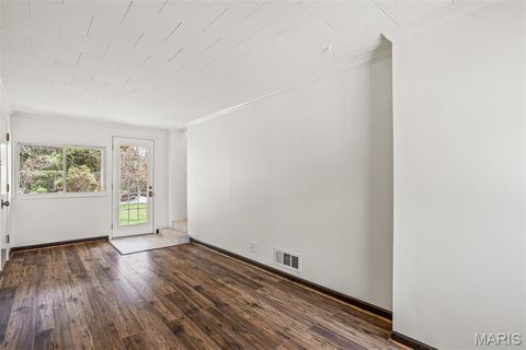 Tiny photo for 1218 Culverhill Drive, Webster Groves, MO 63119 (MLS # 26018215)