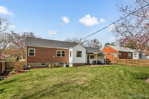 Tiny photo for 1218 Culverhill Drive, Webster Groves, MO 63119 (MLS # 26018215)