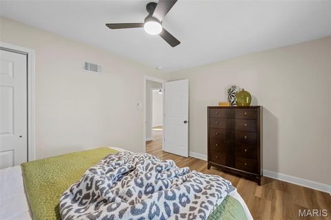 Tiny photo for 6870 Foxcroft Drive, St Louis, MO 63123 (MLS # 25069995)