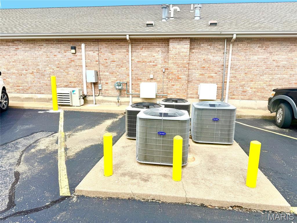 Farmington Executive Park - Commercial Sale