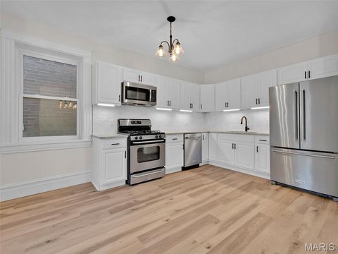 Tiny photo for 1901 Allen Avenue, St Louis, MO 63104 (MLS # 26033661)