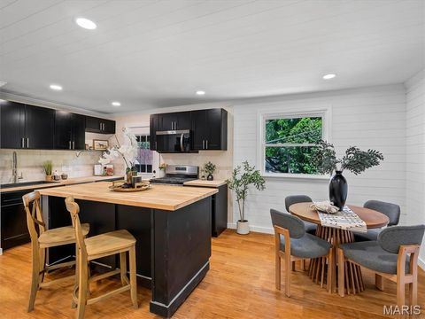 Tiny photo for 7065 Foxcroft Drive, St Louis, MO 63123 (MLS # 26029971)