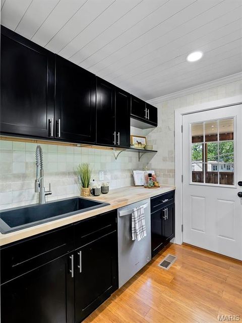 Tiny photo for 7065 Foxcroft Drive, St Louis, MO 63123 (MLS # 26029971)