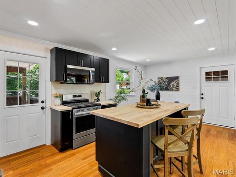 Tiny photo for 7065 Foxcroft Drive, St Louis, MO 63123 (MLS # 26029971)