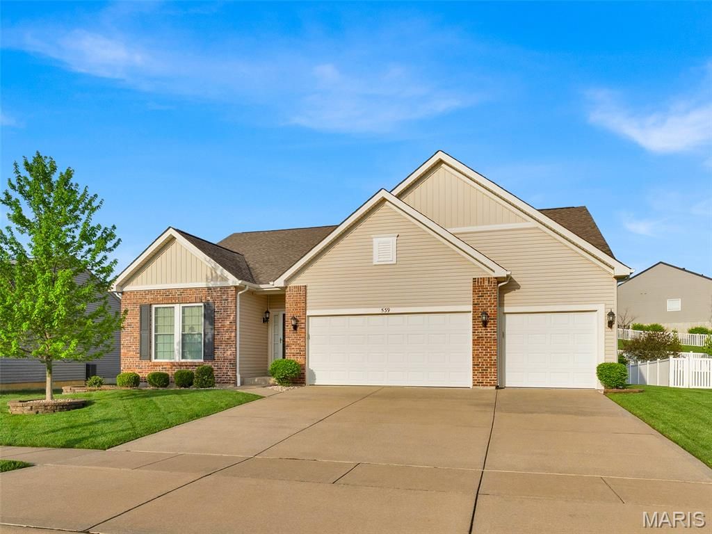 Photo of 539 Crystal Stream Drive, Wentzville, MO 63385 (MLS # 26023560)