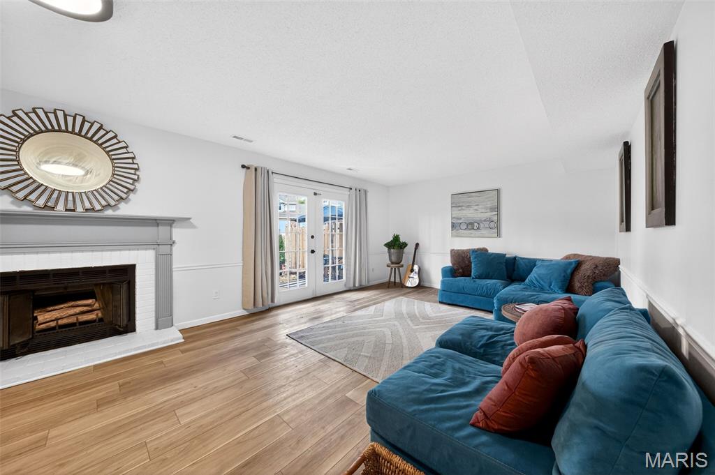 Woodlake Village Condo 8 - Residential