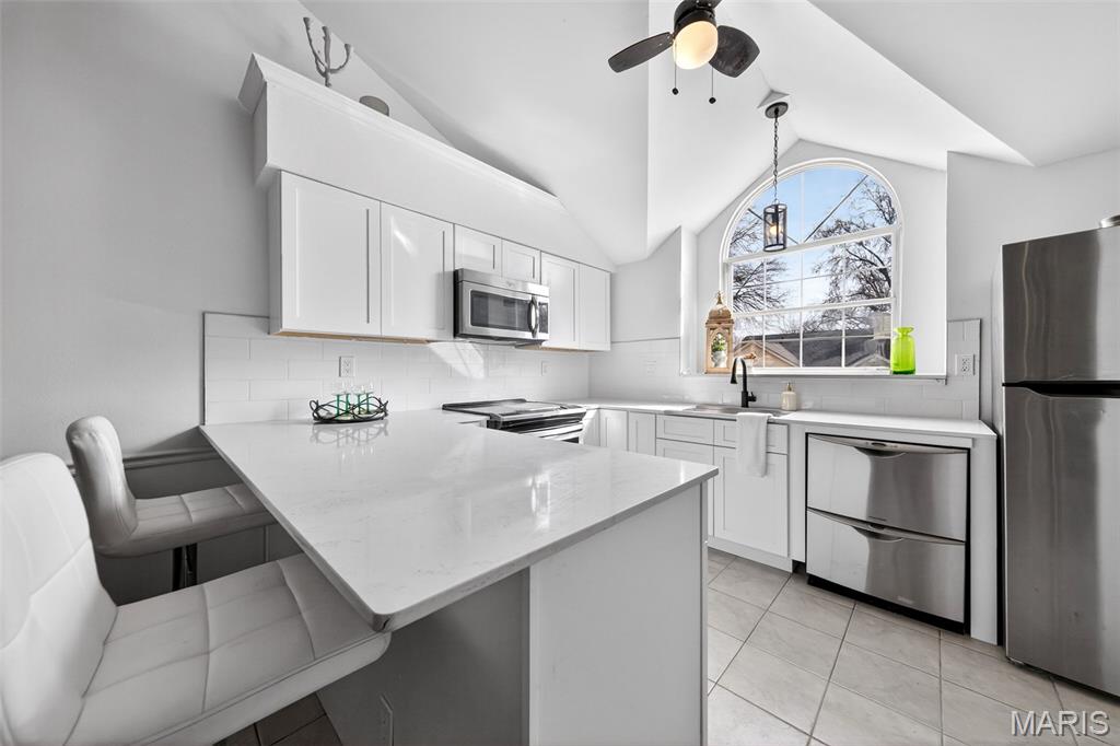 Woodlake Village Condo 8 - Residential