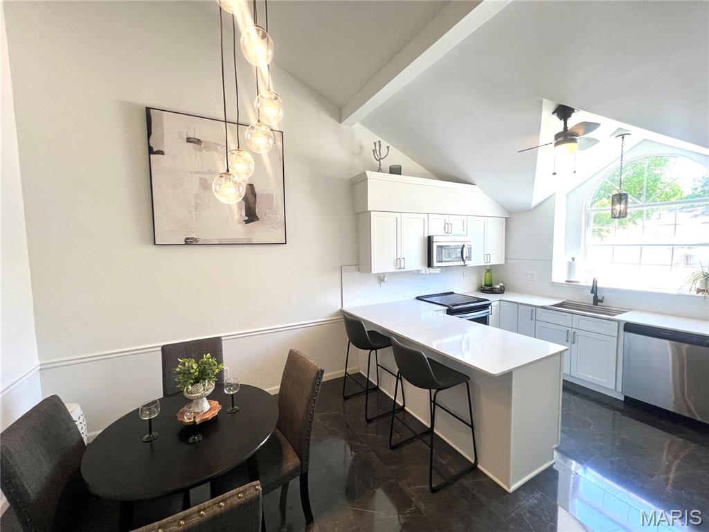 Woodlake Village Condo 8 - Residential