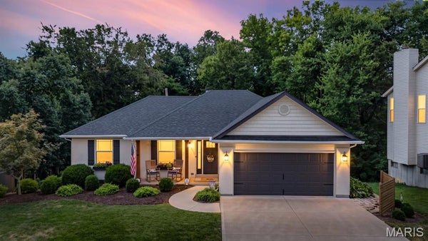 3913 RHINE CT, SAINT CHARLES, MO 63304 - Image 3ce04cff0aedc08e1a83da5b4f01a9f5/1362067606