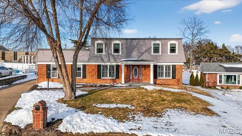 10520 Hackamore Lane St Louis MO 63128