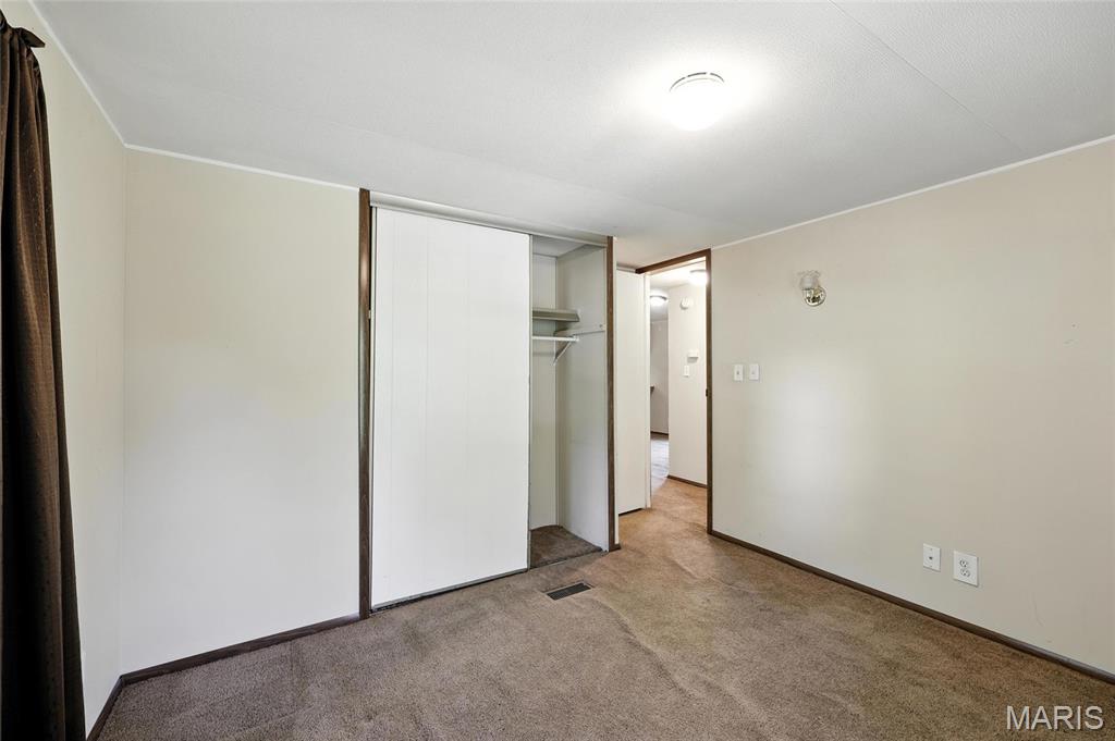 Robertsville, Missouri 63072, United States, 3 Bedrooms Bedrooms, ,2 BathroomsBathrooms,Residential,Active,167450