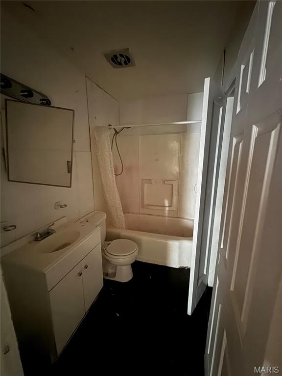 Berkeley, Missouri 63134, United States, 3 Bedrooms Bedrooms, ,3 BathroomsBathrooms,Residential,Active,168376