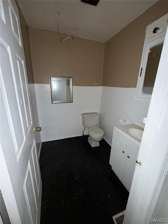 Berkeley, Missouri 63134, United States, 3 Bedrooms Bedrooms, ,3 BathroomsBathrooms,Residential,Active,168376