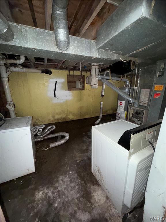 Berkeley, Missouri 63134, United States, 3 Bedrooms Bedrooms, ,3 BathroomsBathrooms,Residential,Active,168376