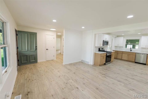 Tiny photo for 1017 Pocahontas Avenue, Palmyra, MO 63461 (MLS # 26068547)