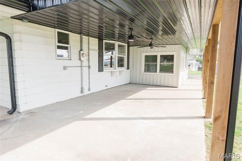 Tiny photo for 1017 Pocahontas Avenue, Palmyra, MO 63461 (MLS # 26068547)