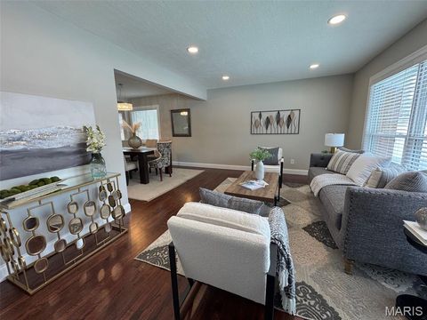 Tiny photo for 701 Fernview Drive, Creve Coeur, MO 63141 (MLS # 26006109)