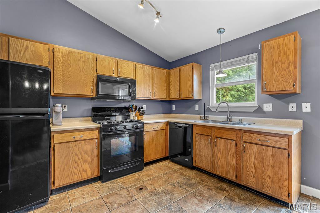 Valley Oaks East - Residential