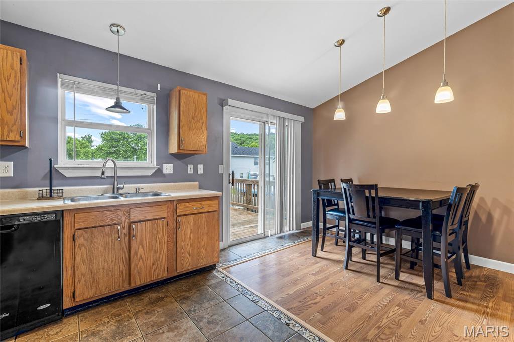 Valley Oaks East - Residential