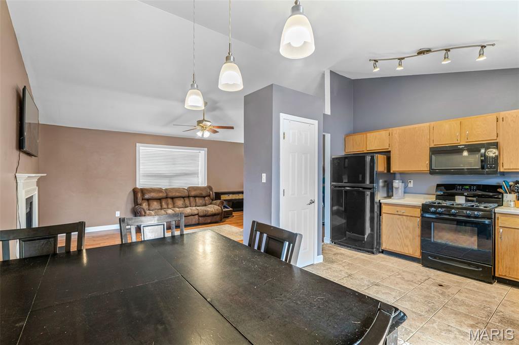 Valley Oaks East - Residential