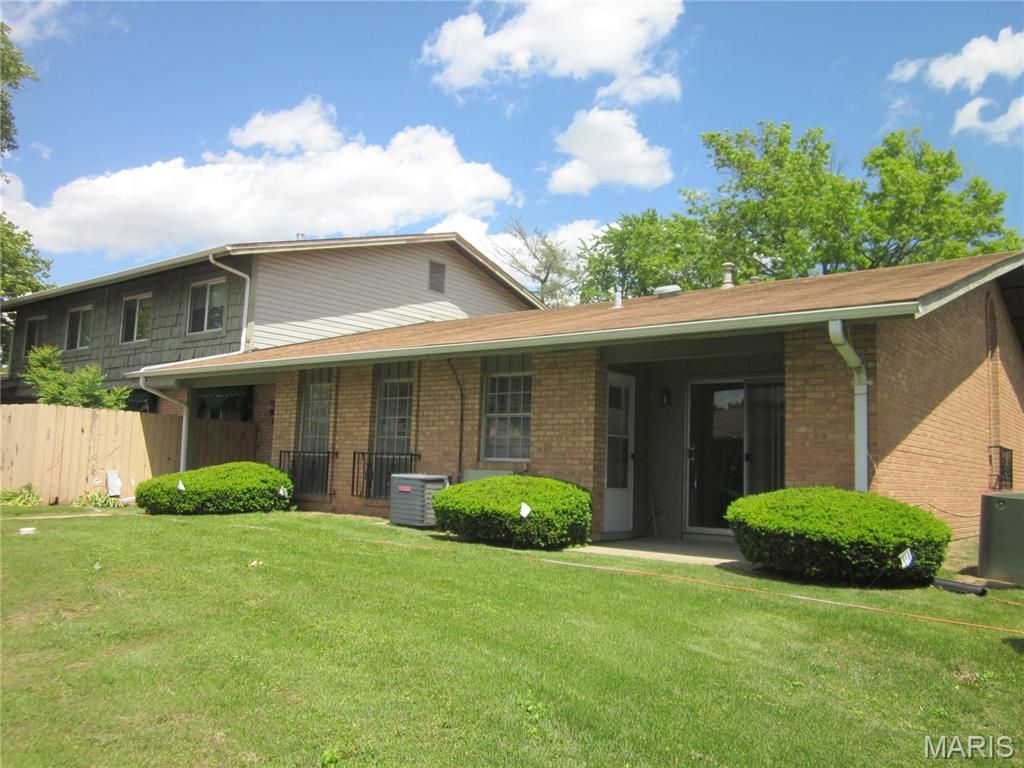 Photo of 7287 N Hanley Road #B, Hazelwood, MO 63042 (MLS # 26029030)