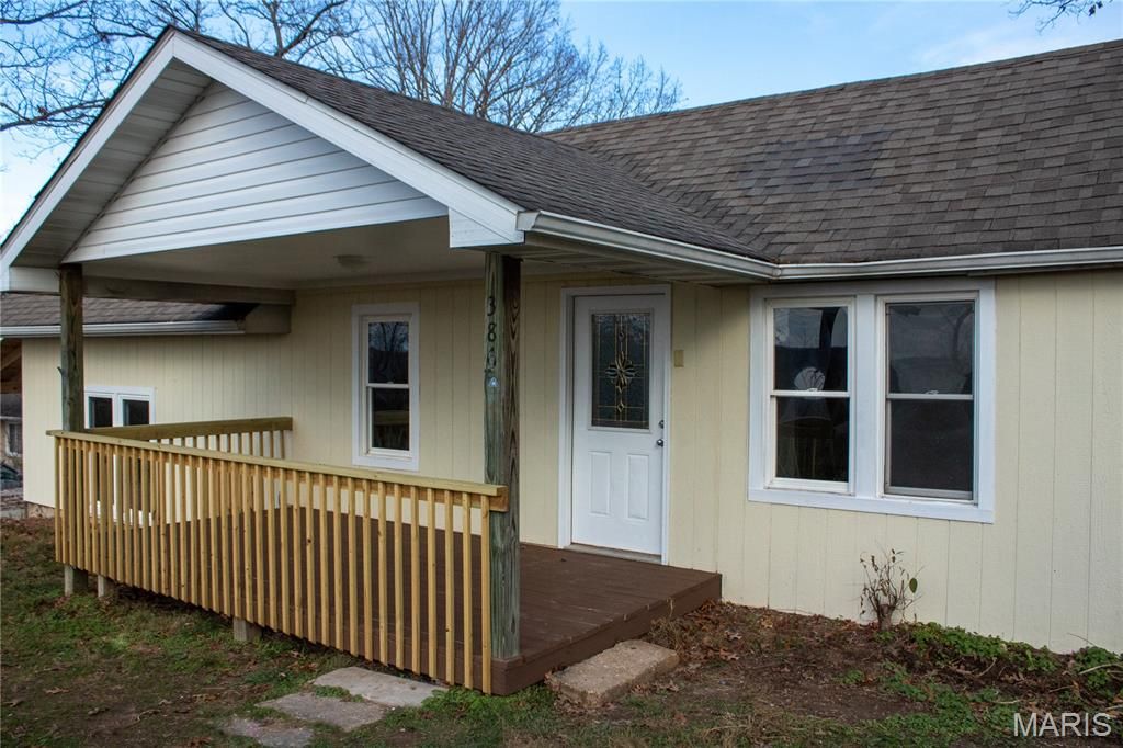 Photo of 386 Birds Nest Road, Steelville, MO 65565 (MLS # 25079301)