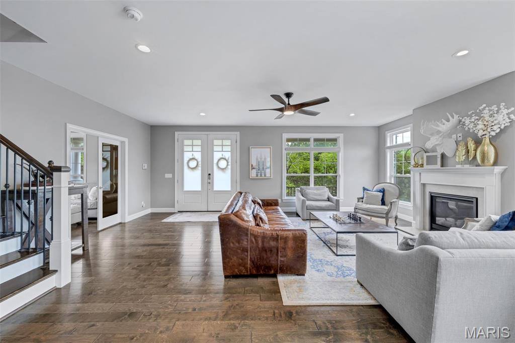 791 North Ballas Road Lt Split - Residential