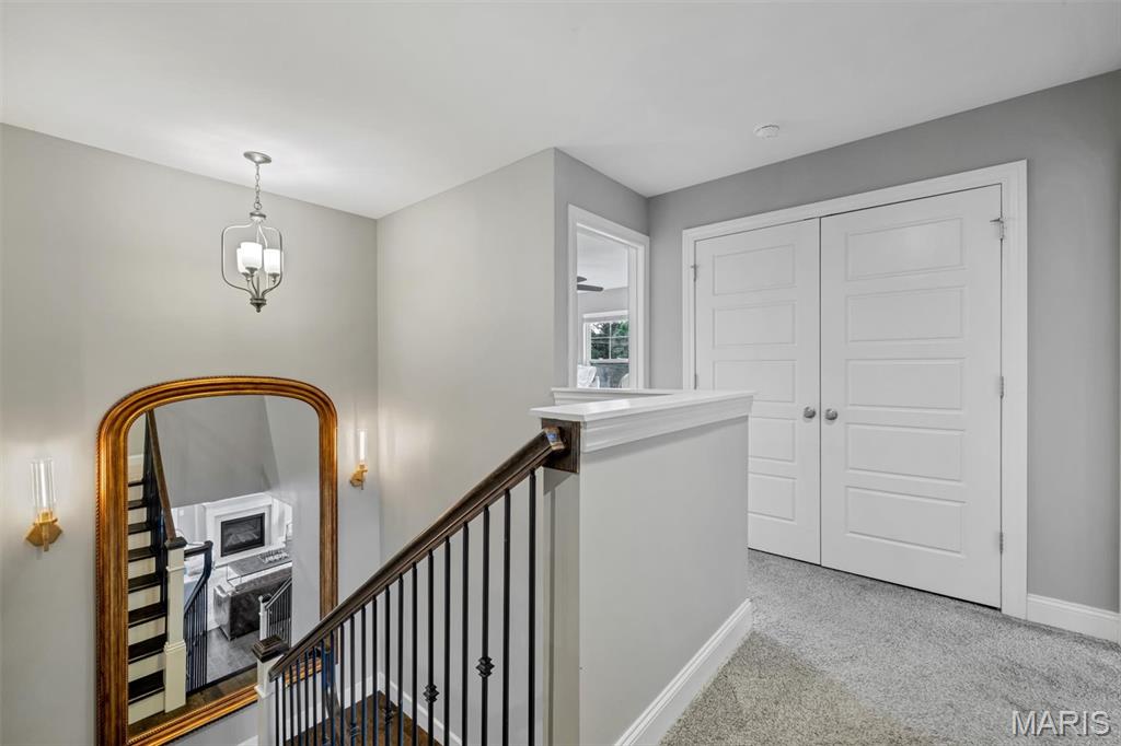 791 North Ballas Road Lt Split - Residential