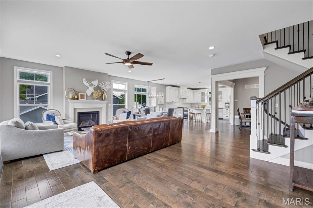 791 North Ballas Road Lt Split - Residential