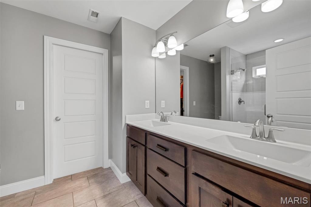 791 North Ballas Road Lt Split - Residential