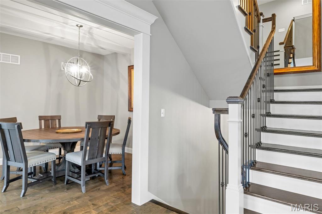 791 North Ballas Road Lt Split - Residential