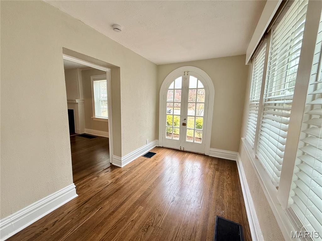 543 N Central Avenue