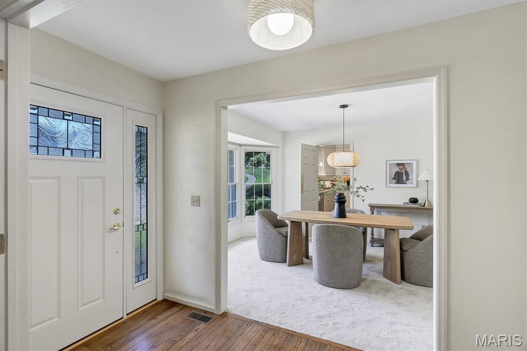 324 W Manor Drive