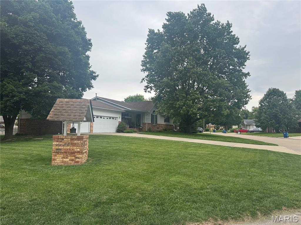 201 Cross Creek Drive