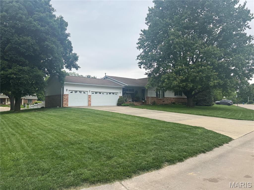 201 Cross Creek Drive