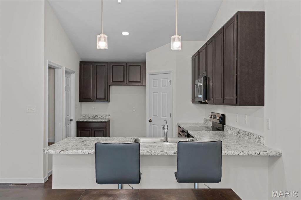 Oaks At Lexington #5 - Residential