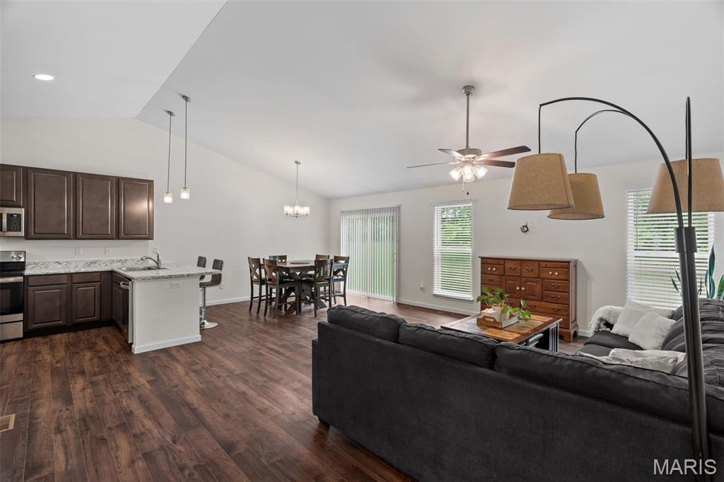 Oaks At Lexington #5 - Residential