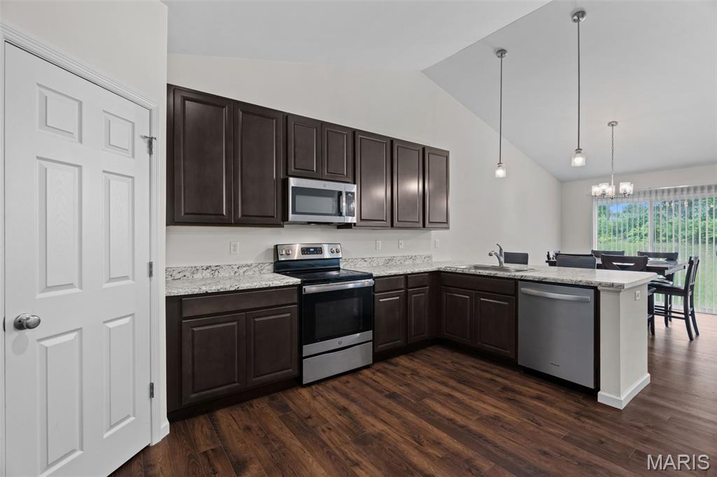 Oaks At Lexington #5 - Residential