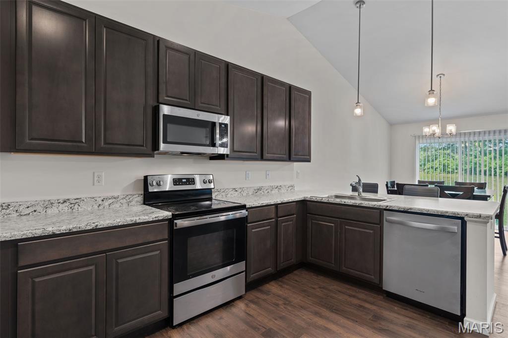 Oaks At Lexington #5 - Residential