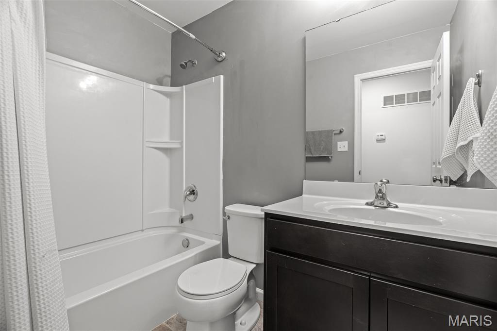 Oaks At Lexington #5 - Residential