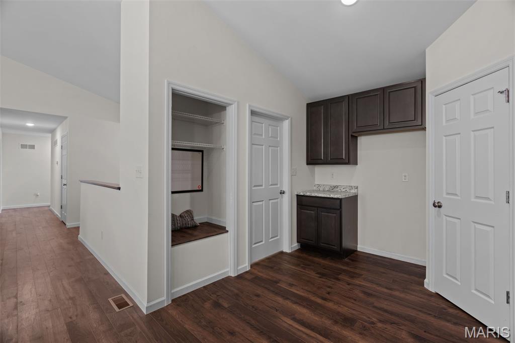 Oaks At Lexington #5 - Residential