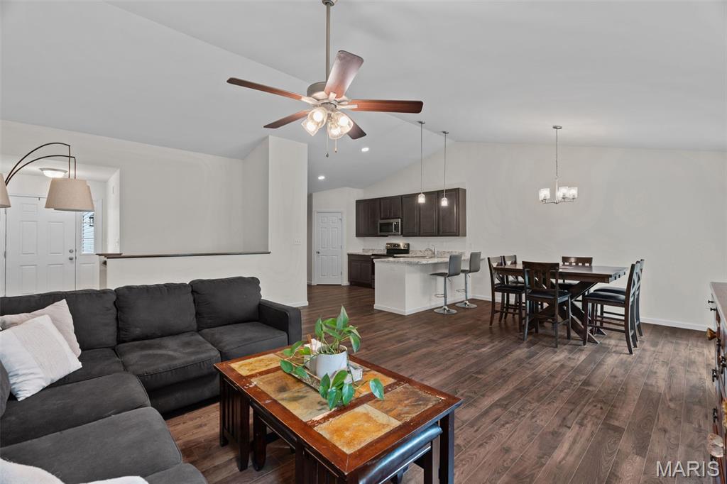 Oaks At Lexington #5 - Residential